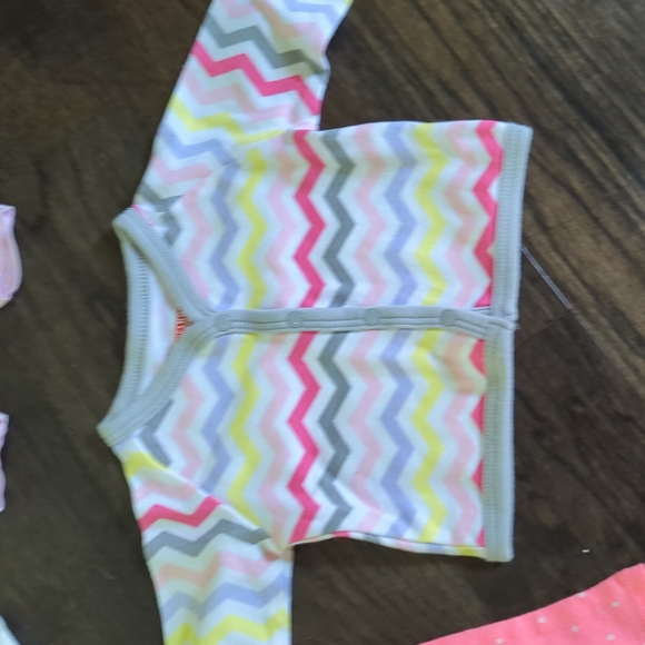 Carter's 0-3M Bundle - Picture 8 of 11